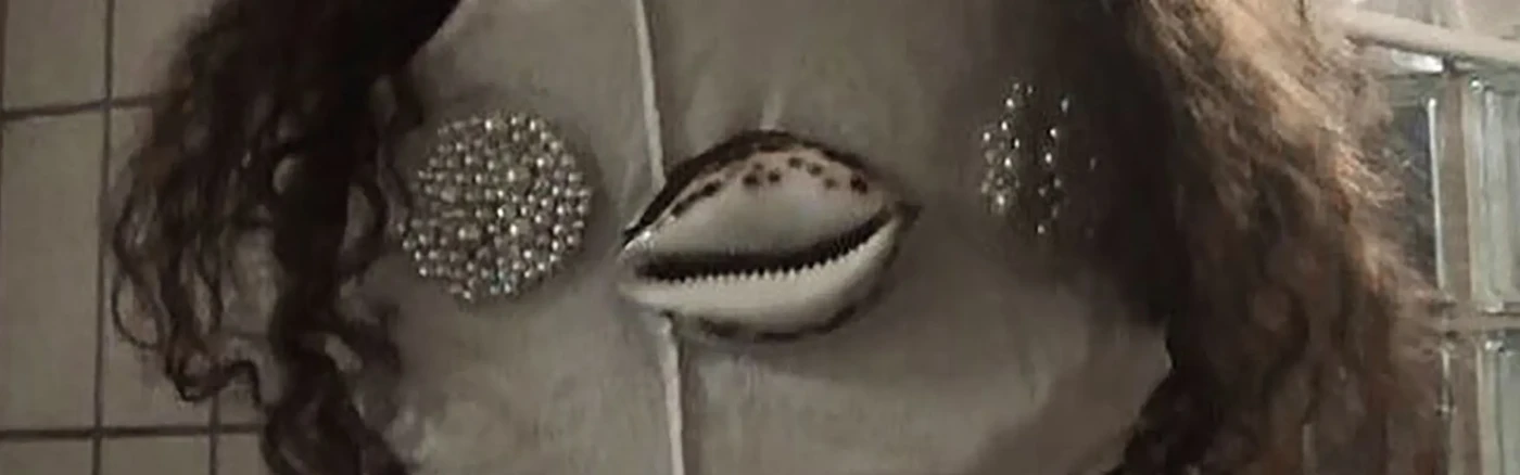 Person med ansiktsmask