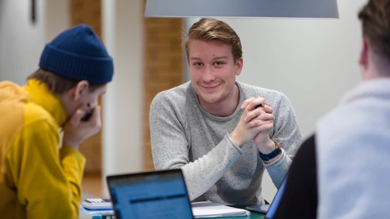 Search programmes and courses