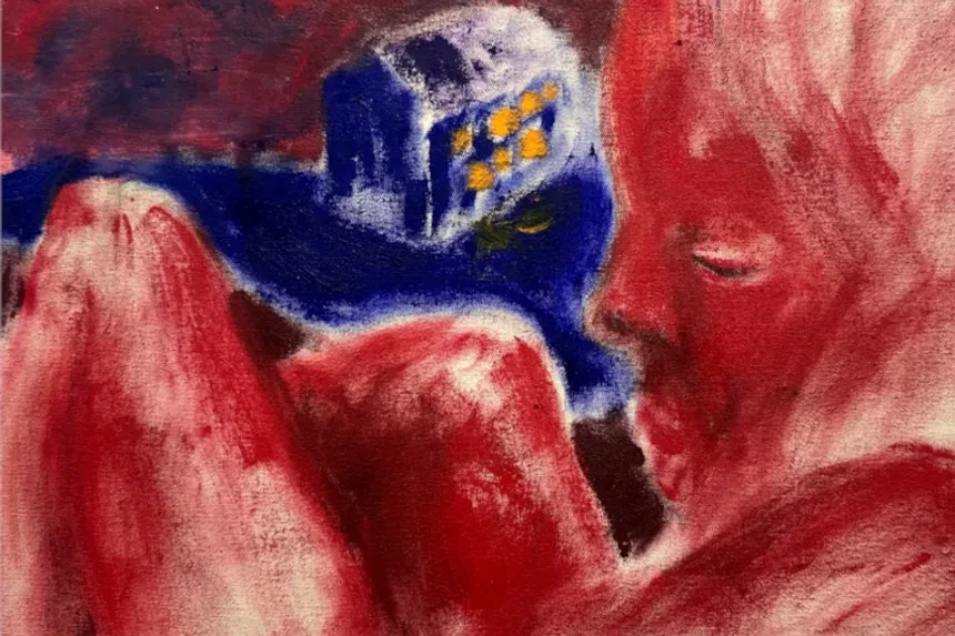 Pastellmålning i blått och rött, flicka och hus.