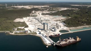 Bild på kalkindustri byggnaden från ovan