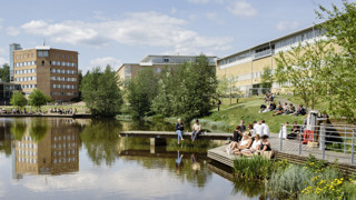 Bild på studenter