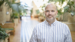 Porträttbild på Paul Davis, anknuten som universitetslektor vid Institutionen för psykologi, Umeå universitet.