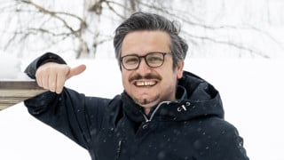 Bild på Maria Fällman och Kemal Avican ute i snön