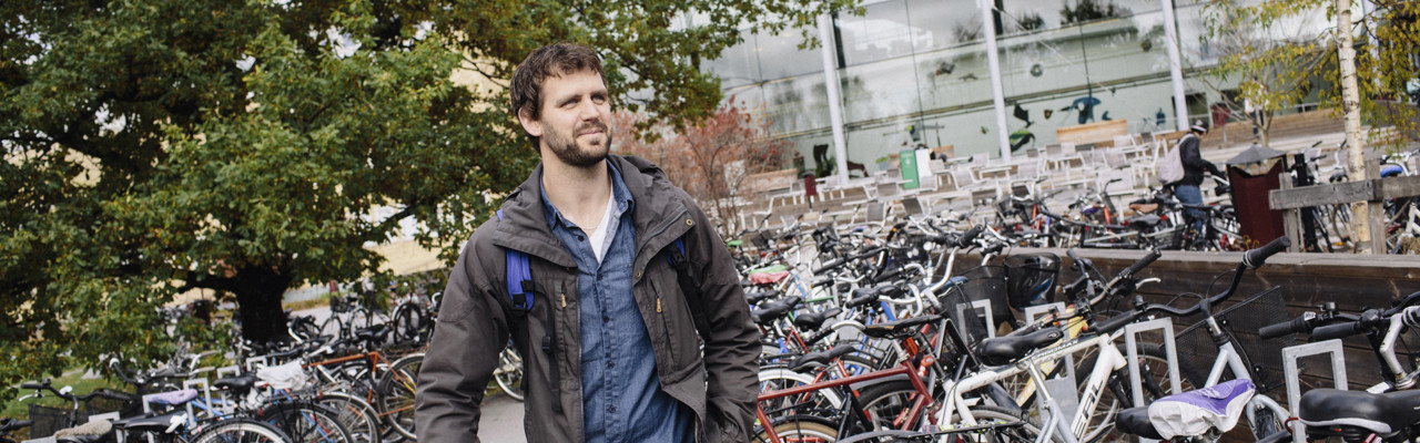 Thomas Sandqvist pluggar till jurist vid Umeå universitet