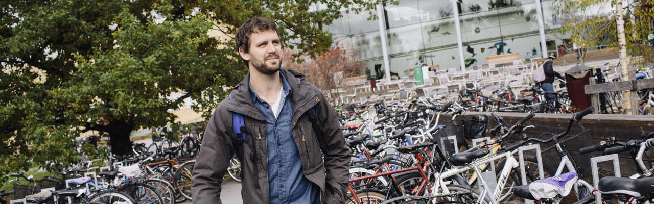 Thomas Sandqvist pluggar till jurist vid Umeå universitet