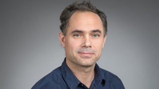 Porträtt på Henrik Sjödin, första forskningsingenjör vid Institutionen för folkhälsa och klinisk medicin, Umeå universitet.