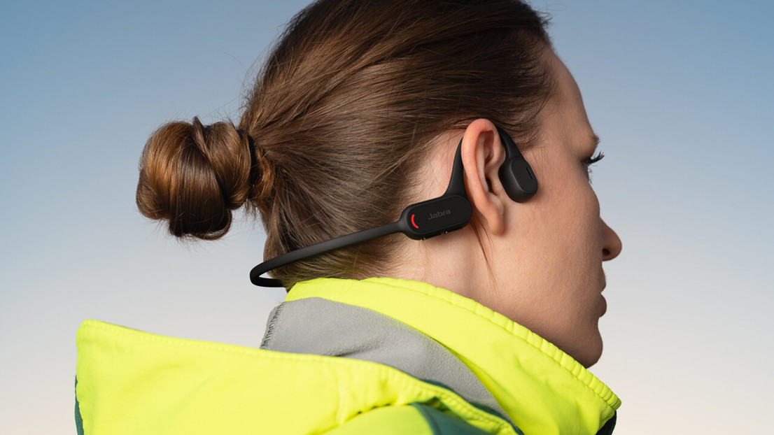 Besides being more discreet, the bone-conducting headset allows paramedics to maintain their situational awareness and use a stethoscope unobstructed.