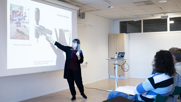 Porträtt på Maria Göransdotter, universitetsadjunkt på Designhögskolan, Umeå universitet.
