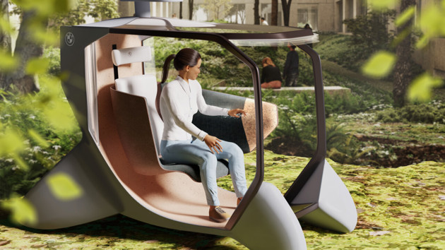 BMW Sense exists in symbiosis with urban nature corridors as it travels by rail suspended in the air for longer distances and on the ground for first- and last mile transport.