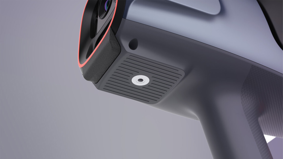 FUSE can mounted to a tripod to watch an ongoing situation easier.